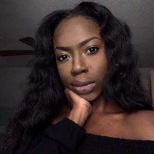 Meet your Posher, Jasmine